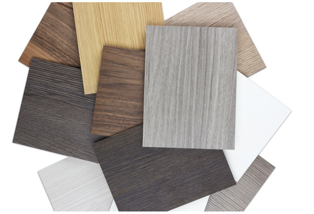 Comment choisir la finition de vos portes d'intérieur ? L’importance des échantillons